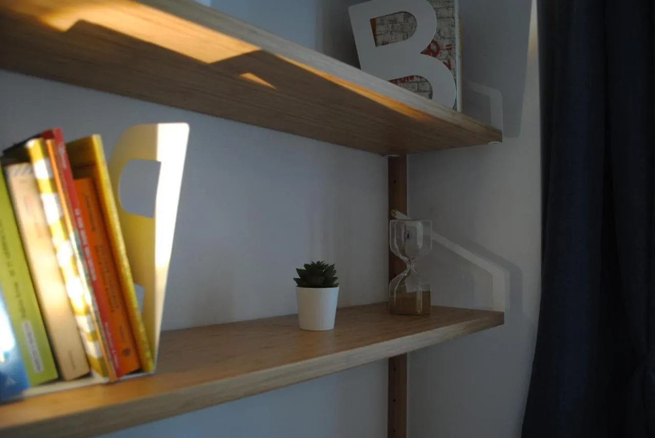Bnbook Cascina Crennese غالاّراتي إيطاليا
