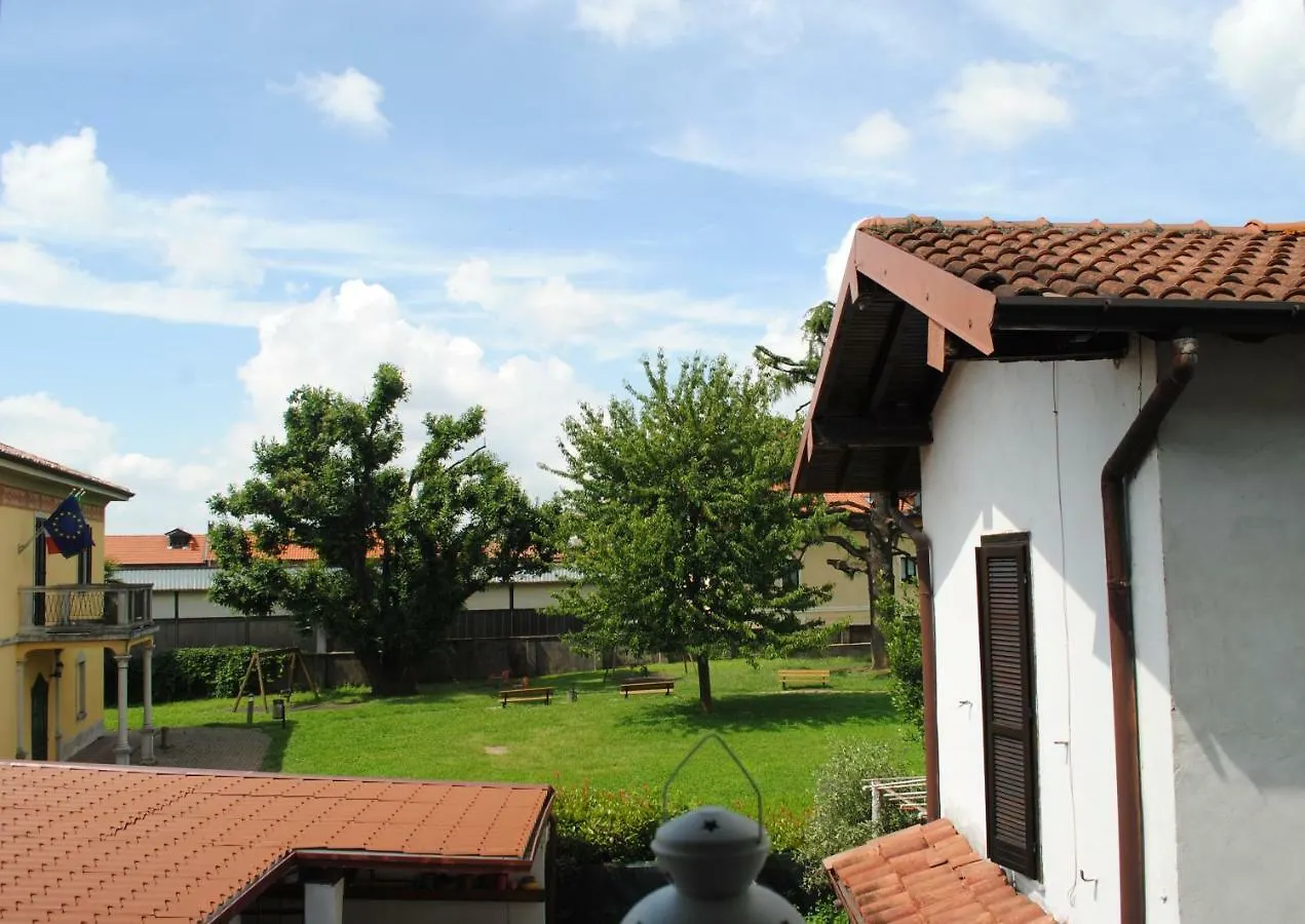Bnbook Cascina Crennese Gallarate 0*,